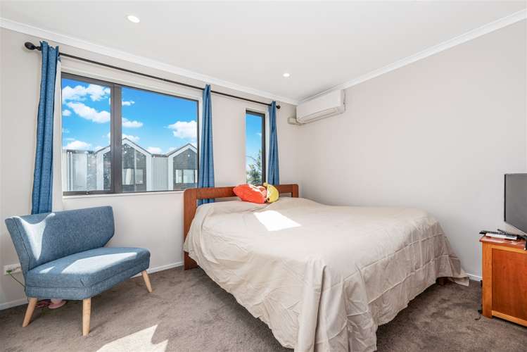 7/66 Swanson Road Henderson_13