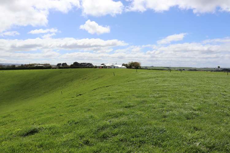 96 Lower Hunter Road Hawera_13