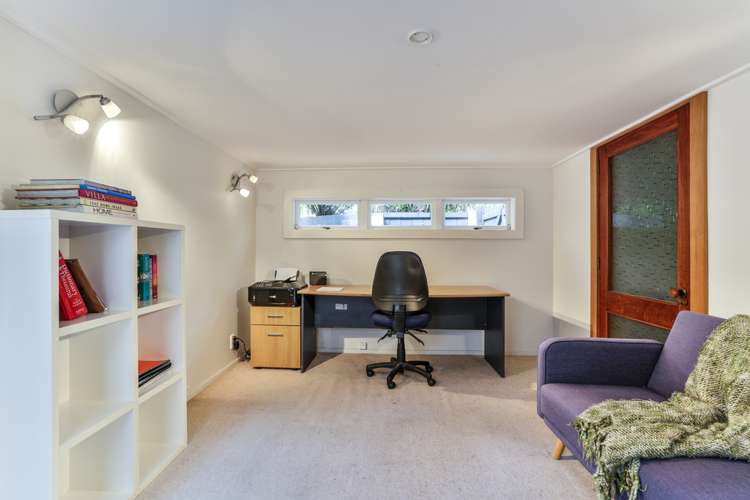 111 Scenic Drive Titirangi_17