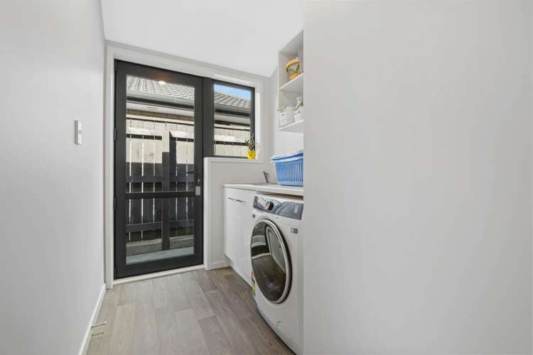 8 McNabb Place Witherlea_18