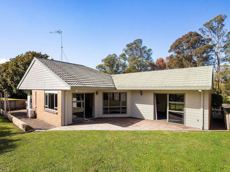 20 John Webb Drive Glenview_18