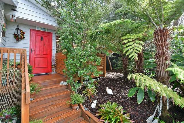 143 Brian Crescent Stanmore Bay_1