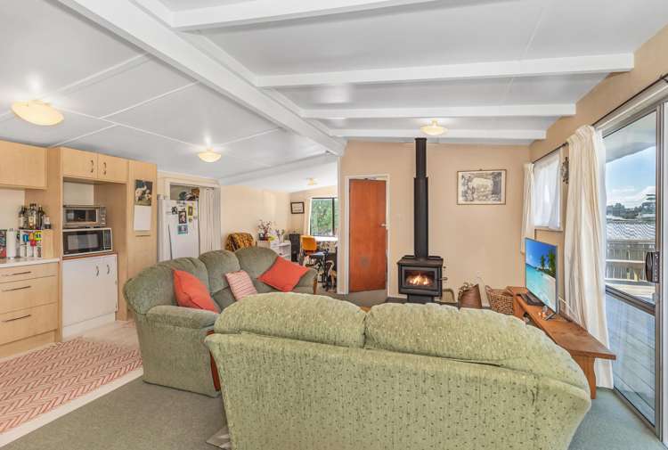 32 Muapoko Street Himatangi Beach_1