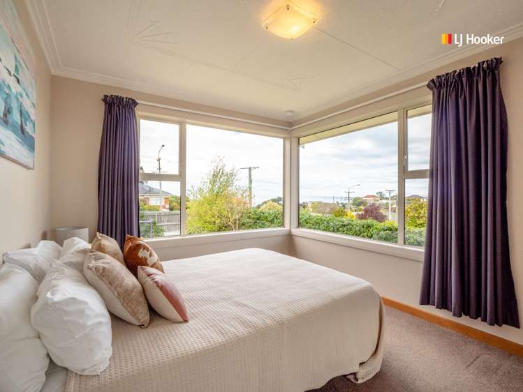 221 Highcliff Road Shiel Hill_13