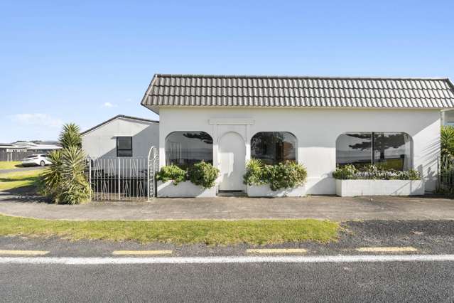 THIS PROPERTY MUST SELL!