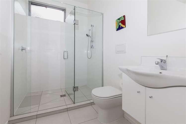 39 Henley Green Northwood_9