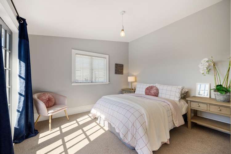 582 Madras Street Saint Albans_13