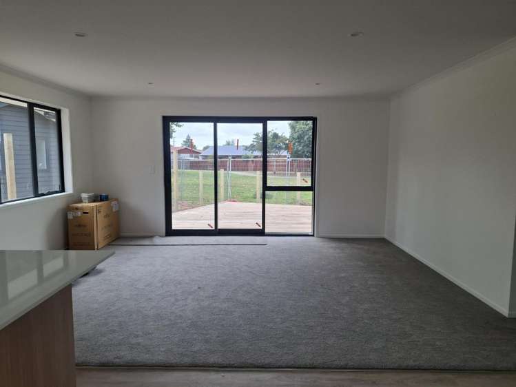 221B Lamb Street 1093_4