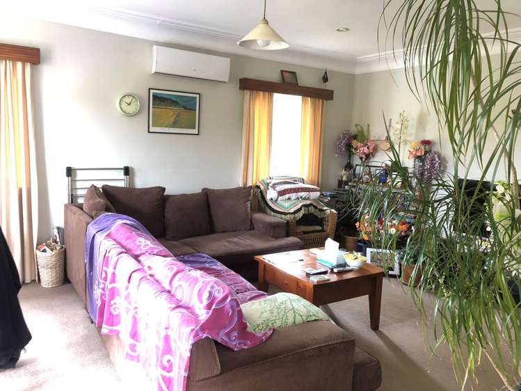 8 Commodore Drive Lynfield_11