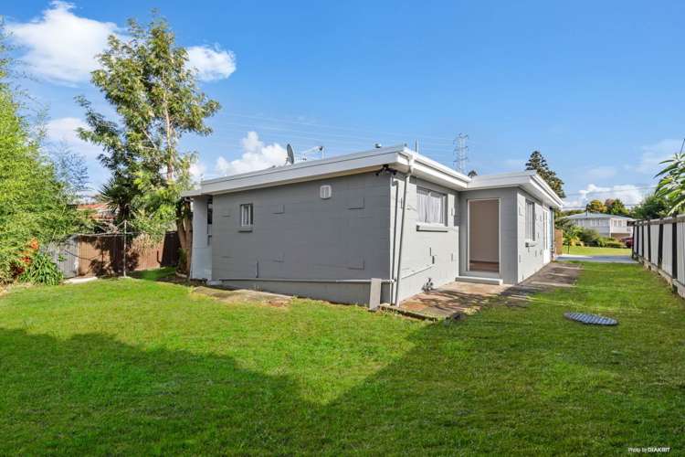 67 Tiroroa Avenue Te Atatu South_7
