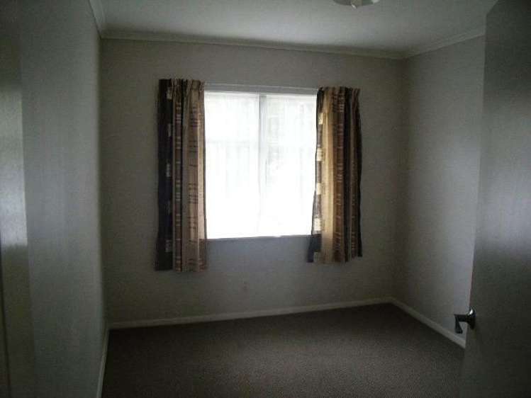 37 Poole Crescent Wainuiomata_8