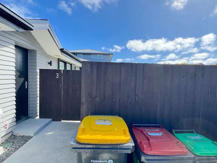 3/15 Howard Street_0