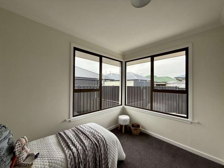 109 Creek Road Allenton_10