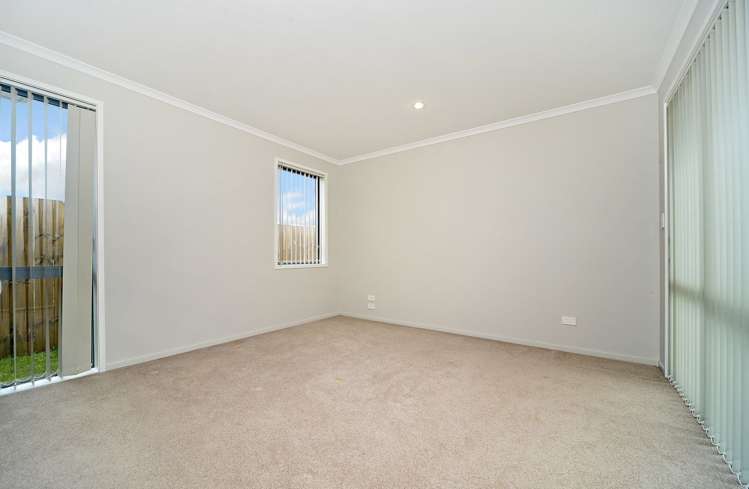 9 Kaki Lane Takanini_11