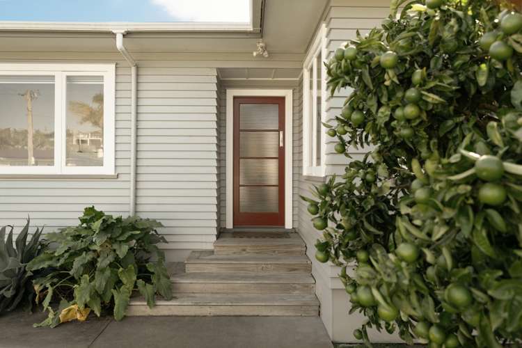 28 Rushton Avenue Otumoetai_2