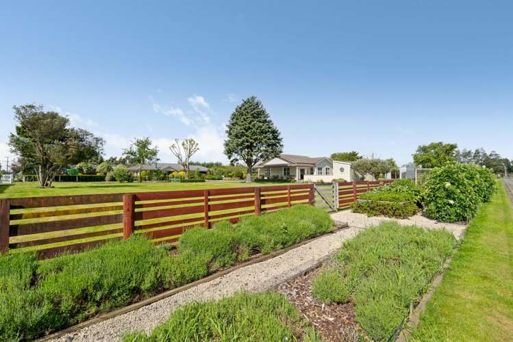 83 Lincoln Road Carterton_20