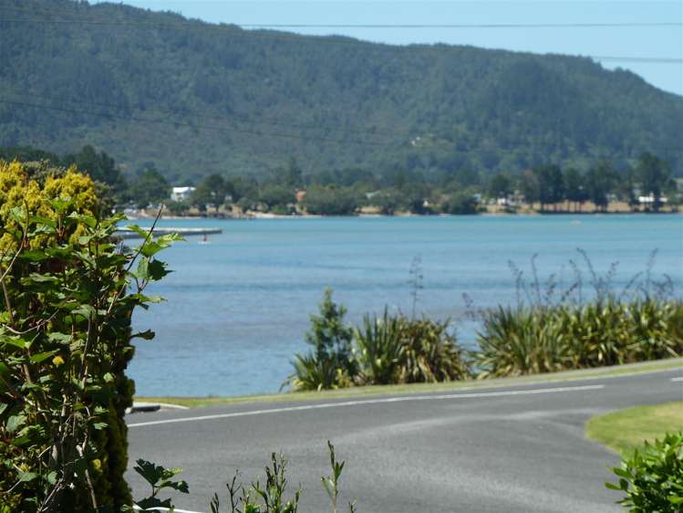 176 Ocean Beach Road Tairua_3