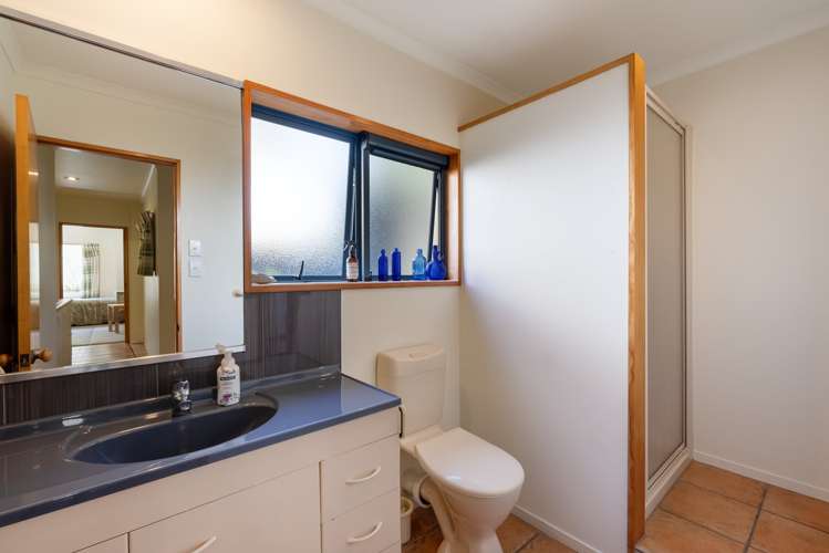 190 Marine Parade Mount Maunganui_13