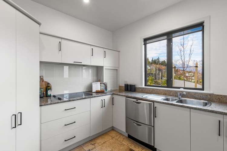 56a Belfast Terrace Queenstown_8