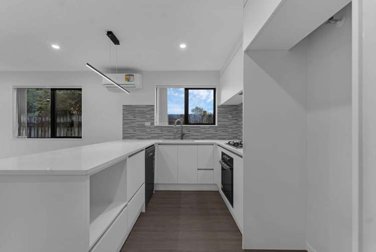 37D Clarkson Crescent Otara_7