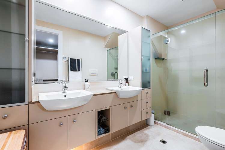 3/88 Lake Terrace Central_15