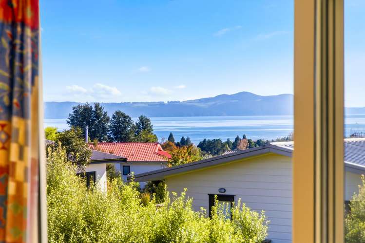 53 Kahotea Drive Motuoapa_8