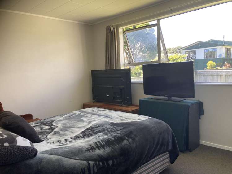 23 High Street East Waitara_19