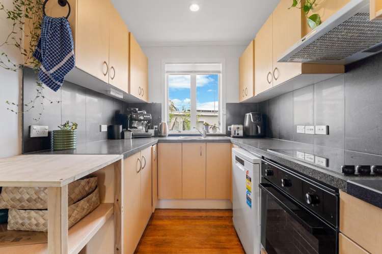 Flat 1/690 Main Road Stoke Stoke_6