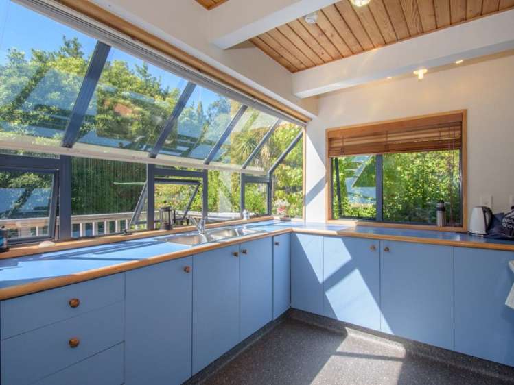 530 Peninsula Road Kelvin Heights_8