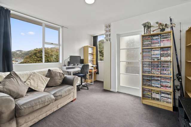 6/127 Queens Drive Lyall Bay_2