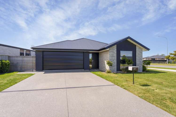 21 Oakleigh Street Woodend_1