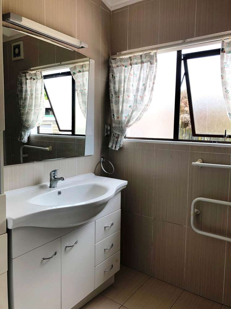 1/8 Wattle Street New Lynn_7