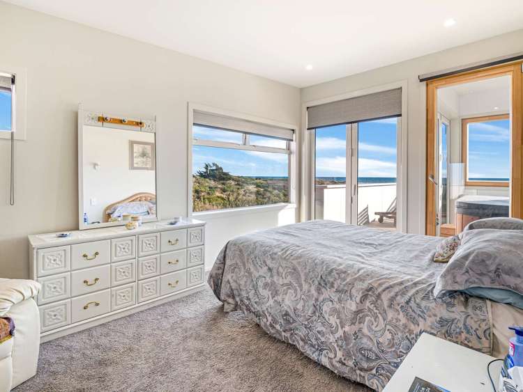 5 Somerset Grove Waitarere Beach_16