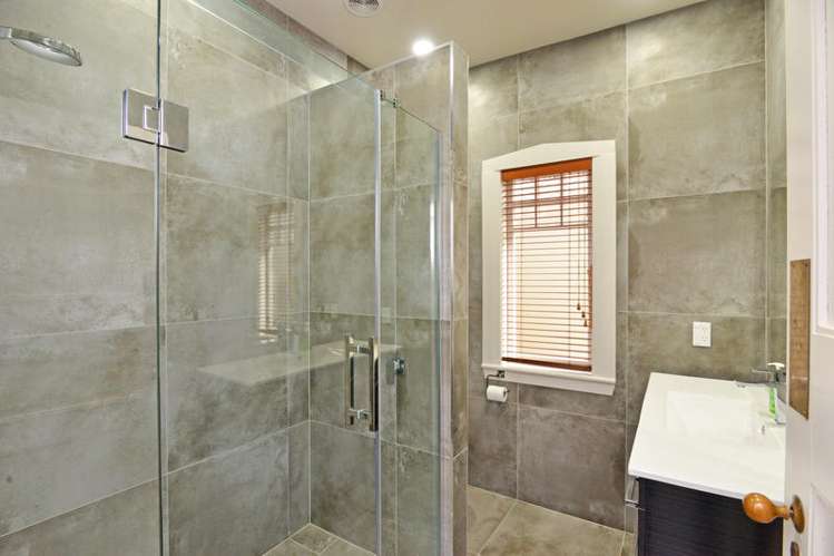 42 Western Road Laingholm_5