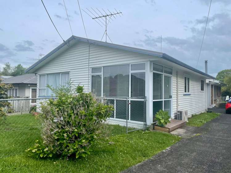 70 Routley Drive Glen Eden_1