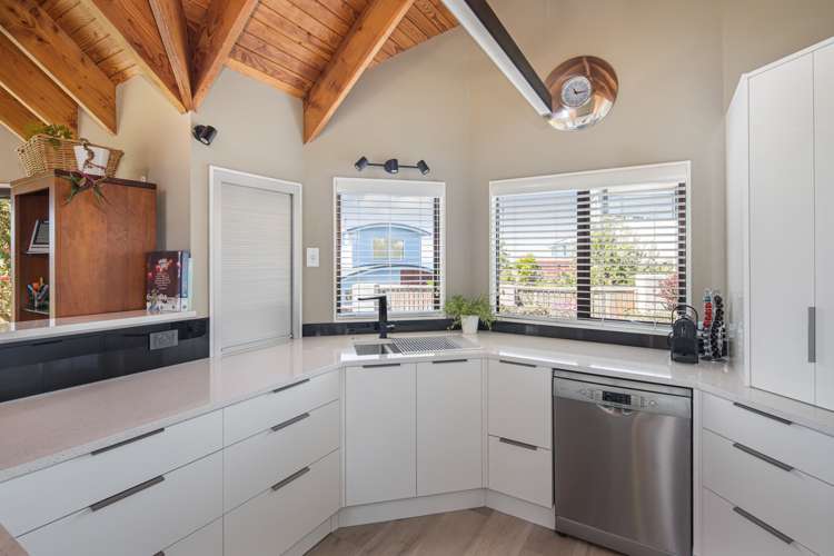 21 Signallers Grove Strathmore Park_7