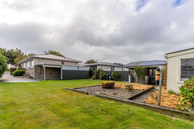 108 Pages Road Marchwiel_15