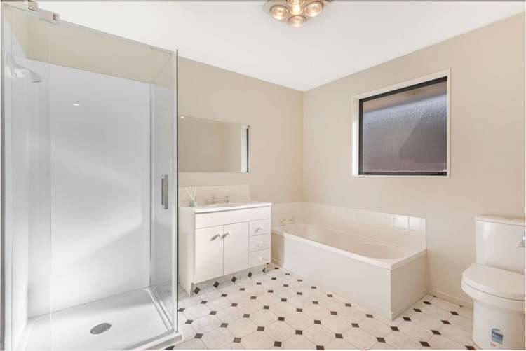 25f Parnwell Street Burwood_21