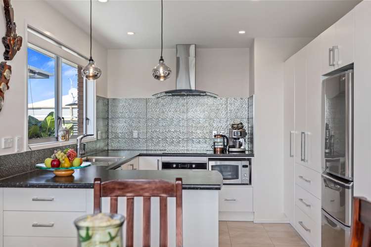 24 Wickham Place Hairini_13