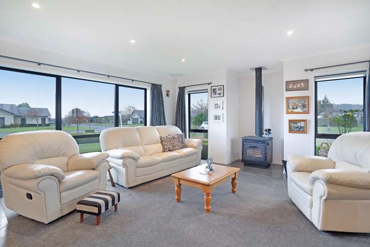 20 Carrington Drive Carterton_6