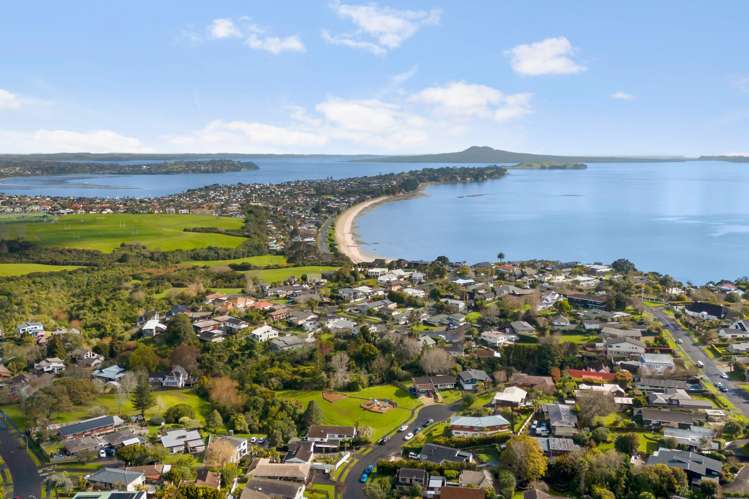 16 Pickwick Parade Mellons Bay_52