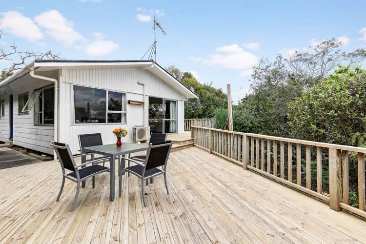 1/10 Vonnell Place Birkdale_5