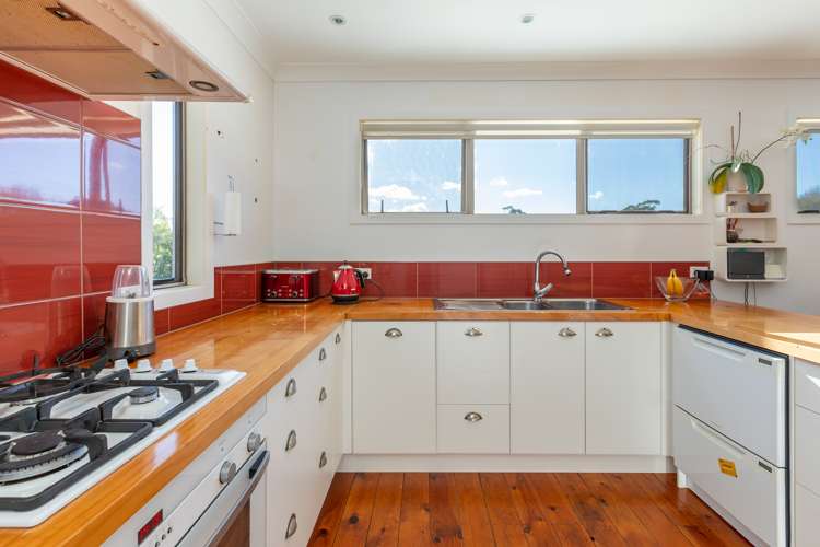 6 Millett Road Whangaripo_14