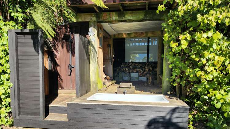 14 Sandy Bay Road Kenepuru Sound_15