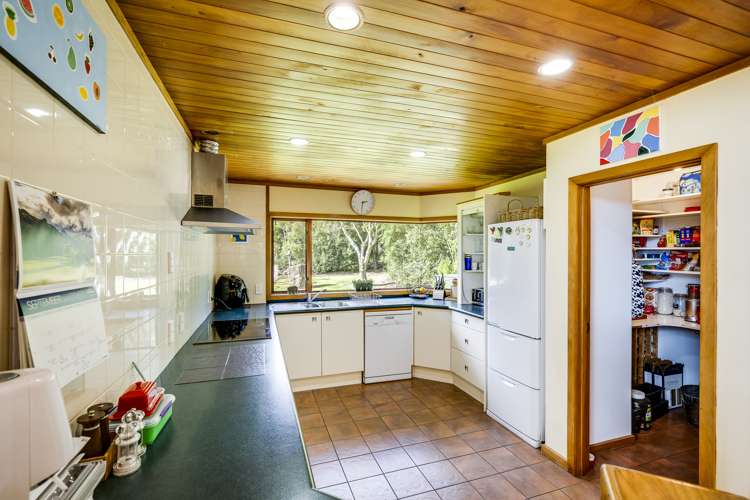 42 Raymond Road Haumoana_8