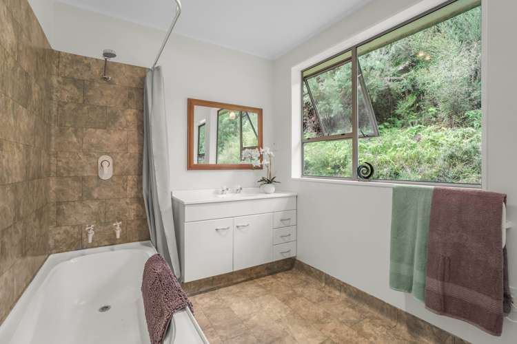 336 Moores Valley Road Wainuiomata_19