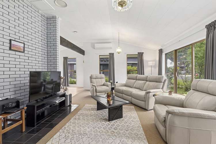 14 Balliol Drive Tawa_1