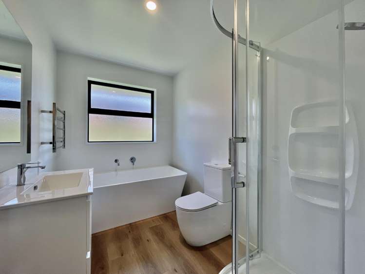 511 East Maddisons Road 11103_12