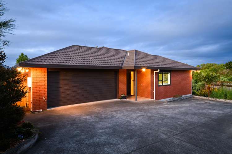 11 Greenwood Place Fitzherbert_1