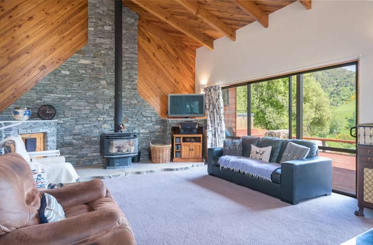 98 Thorpe-Orinoco Road Ngatimoti_11